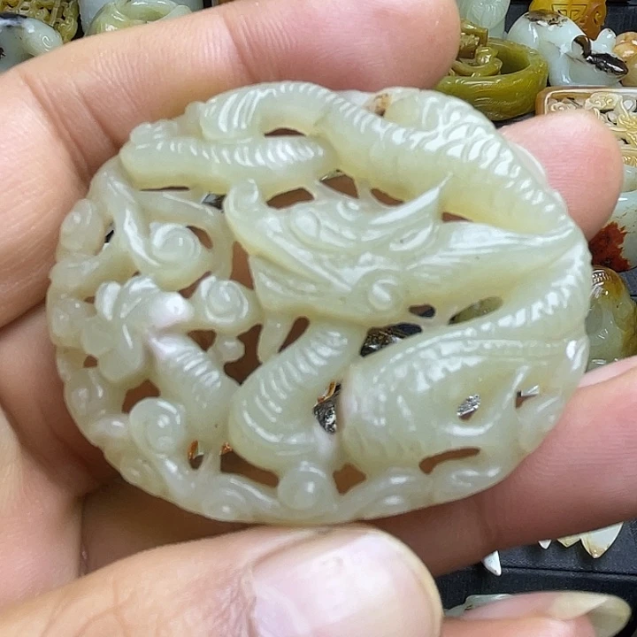 颈饰未镶嵌和田玉