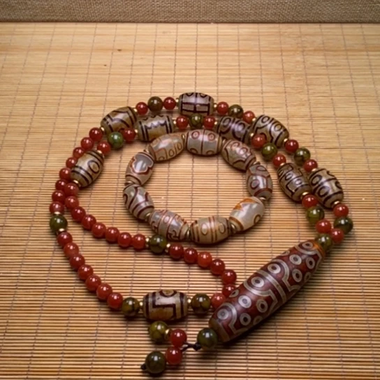 玛瑙/玉髓颈饰未镶嵌