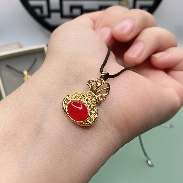 玛瑙/玉髓颈饰合金