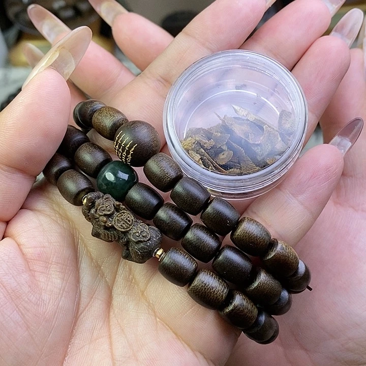 沉香沉香碎屑相*越南芽庄白棋楠0.8设计款