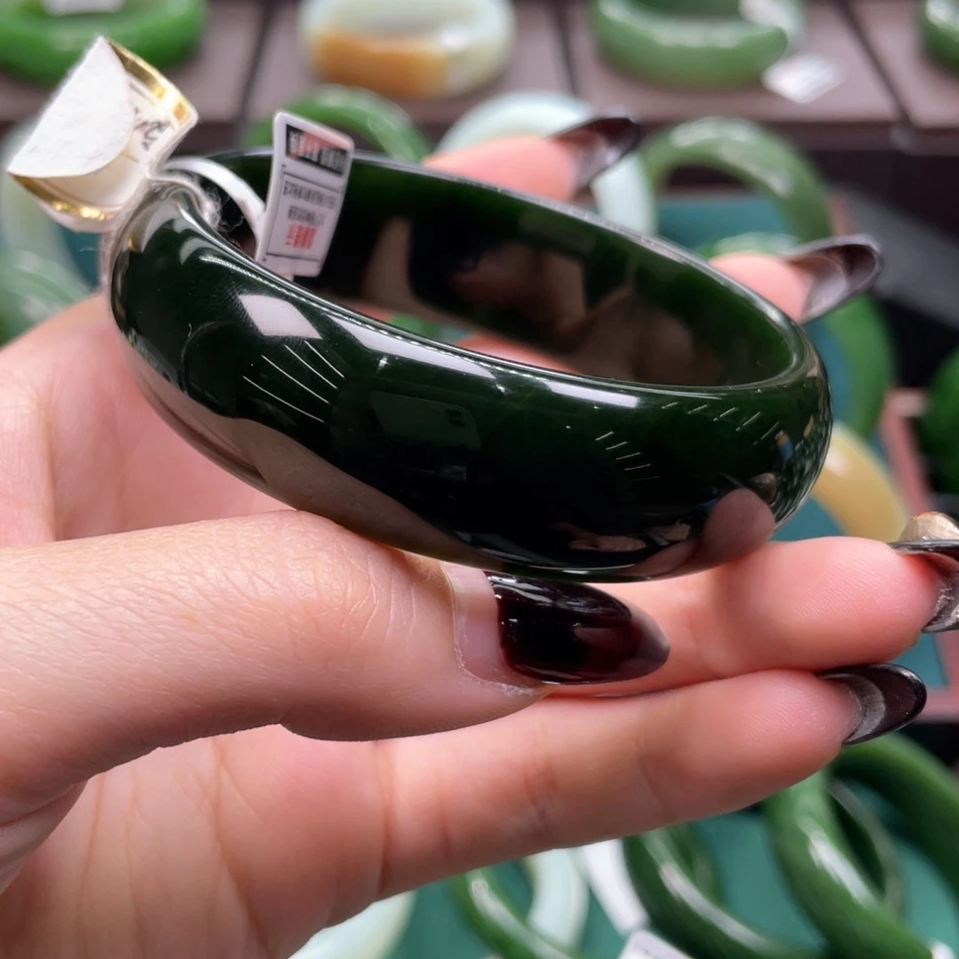 和田玉（碧玉）未镶嵌手镯60.61