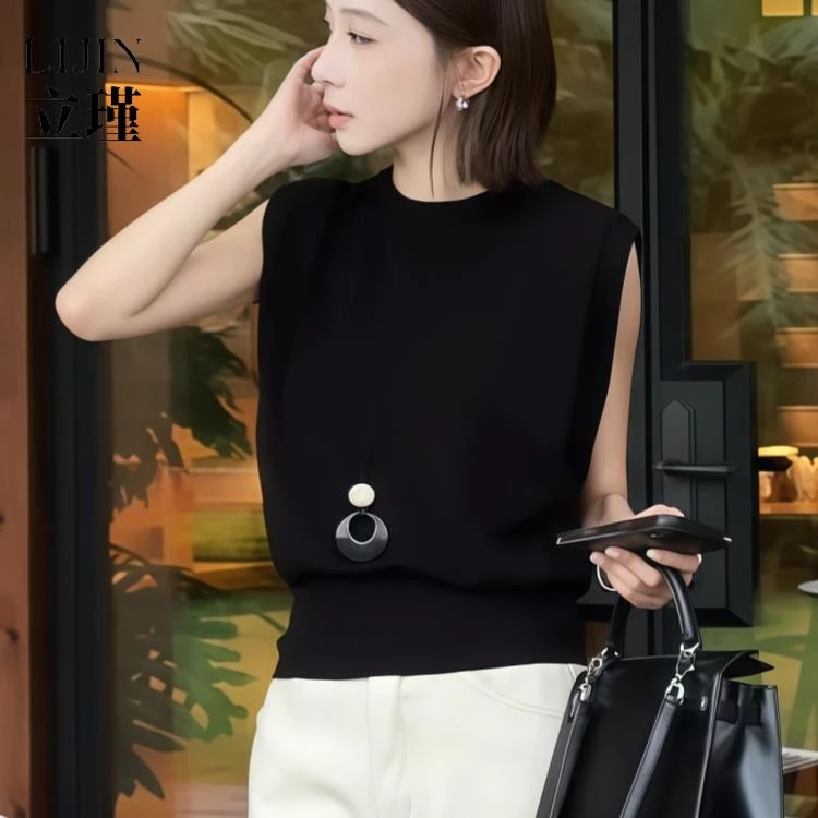 简约直角肩圆领无袖针织背心女2025新款夏季外穿收腰高级马甲上衣