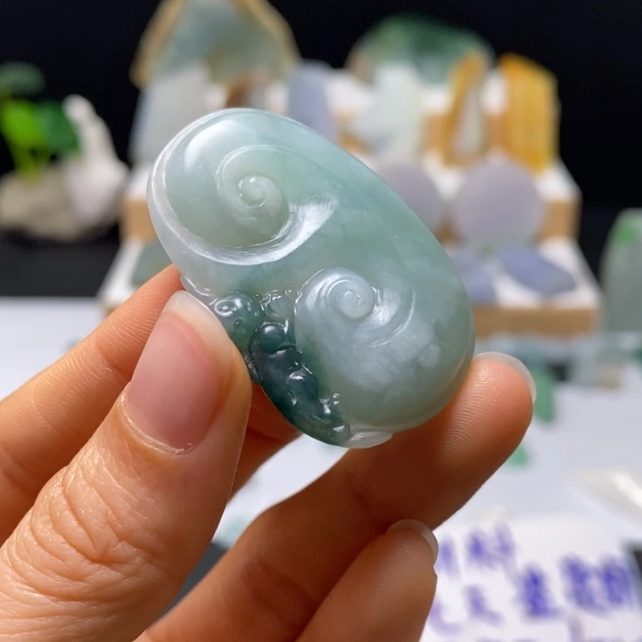 定制翡翠未镶嵌含工