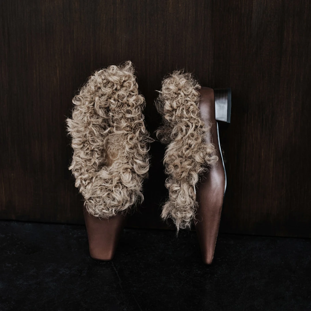 小众设计感羊卷毛方头真皮单鞋女2025秋冬新款复古法式粗跟毛毛鞋