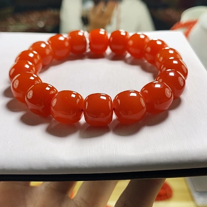 未镶嵌云端滴水洞 13+mm   多样性发一南红玛瑙
