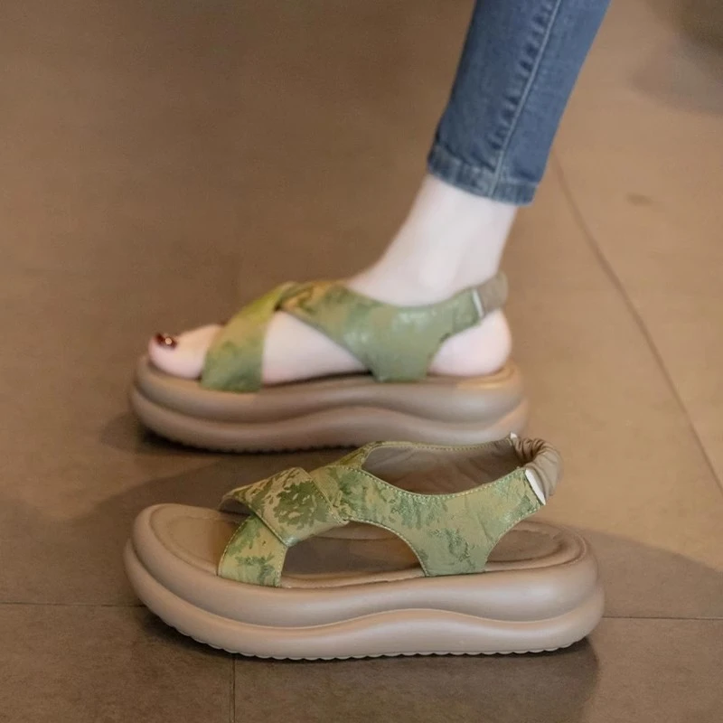 绝美厚底凉鞋女夏季配裙子2025新款中式国风踩屎感休闲罗马沙滩鞋