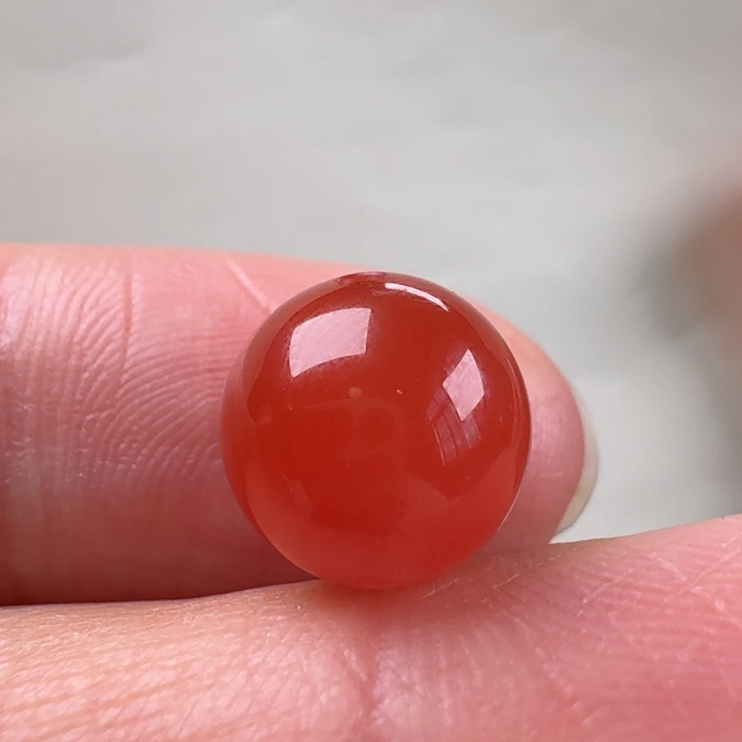冰****南红玛瑙未镶嵌圆珠10