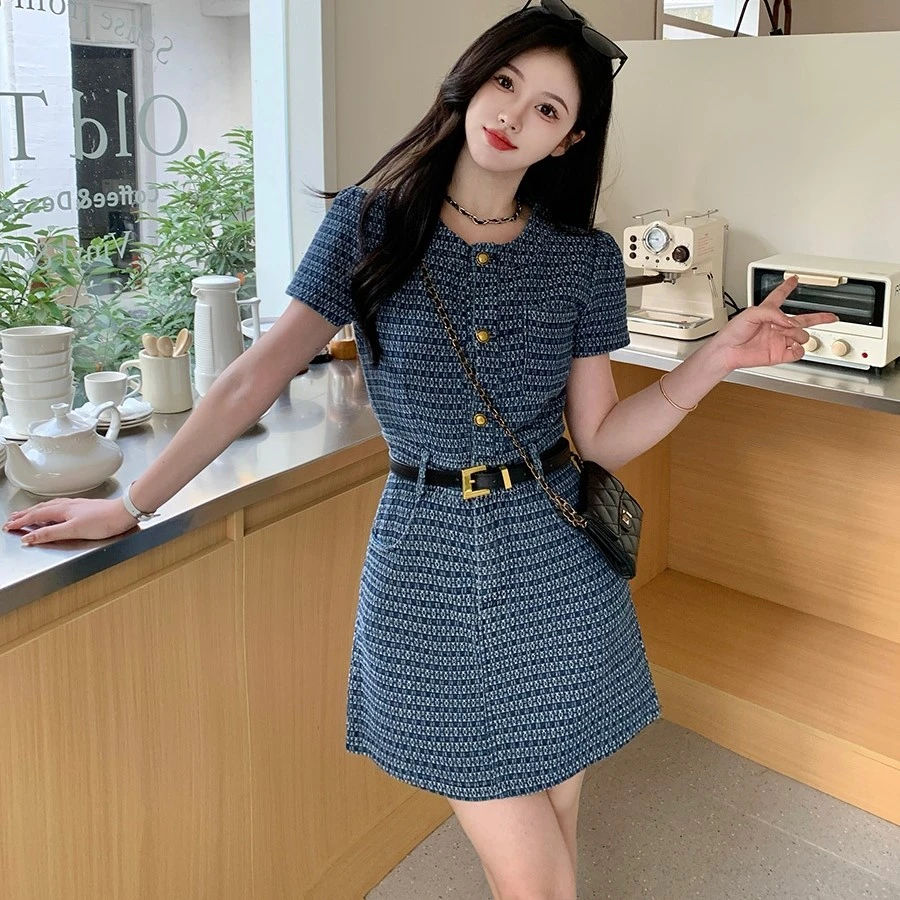 烟雾灰蓝港风牛仔上衣高腰短裤复古气质两件套