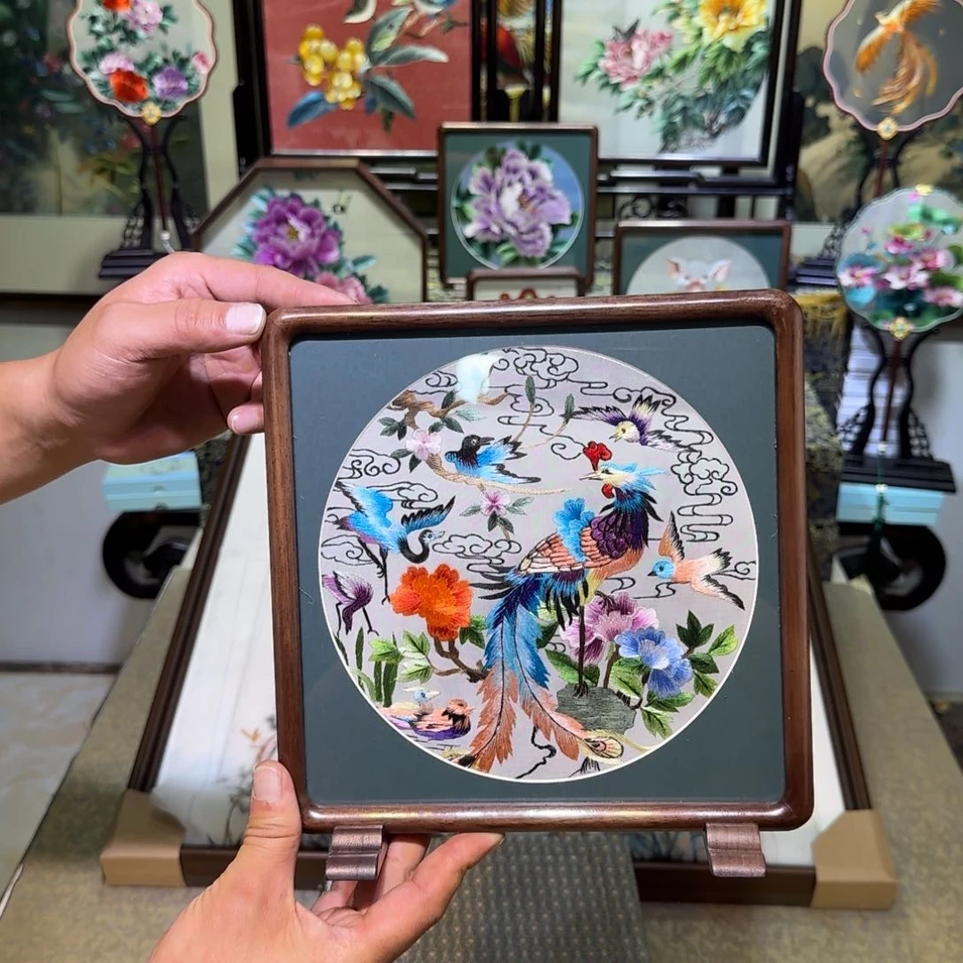 刺绣刺绣工艺精湛