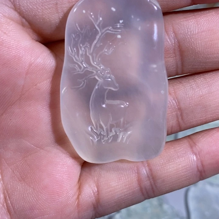 未镶嵌岫玉颈饰吊坠