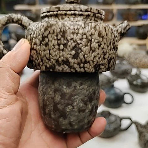 泊***然米粒玉养生壶德中240毫升