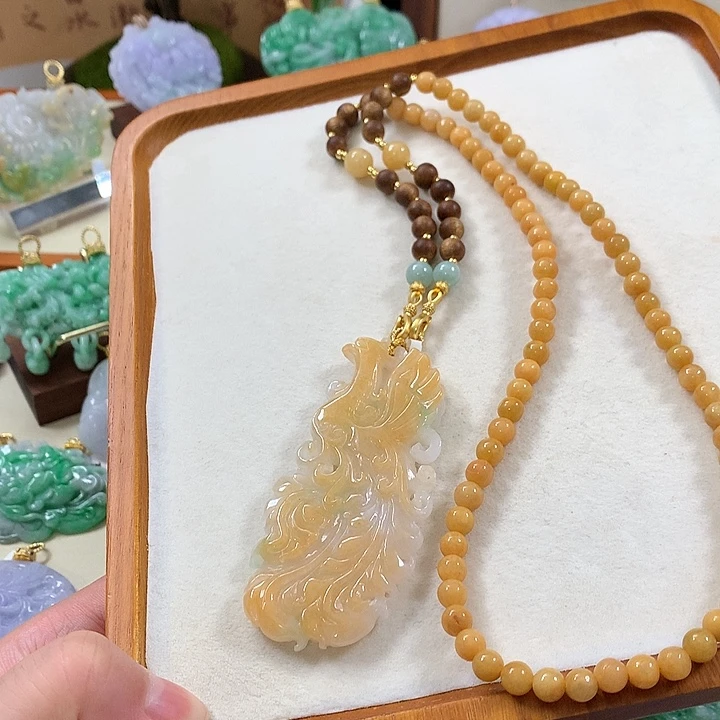 翡翠未镶嵌颈饰翡翠吊坠