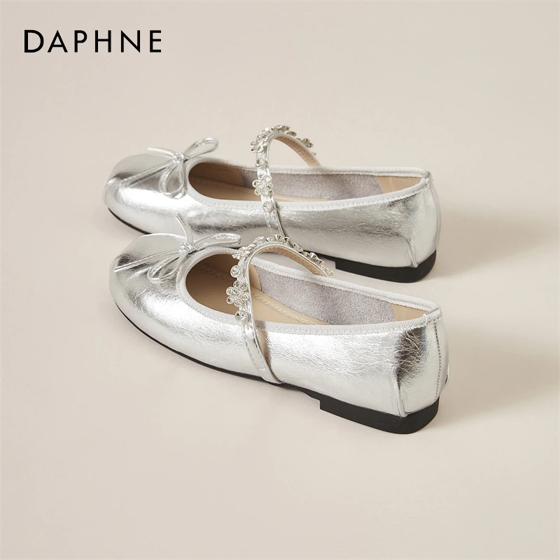 达芙妮小香风蝴蝶结单鞋女2025夏季新款方头浅口一字带玛丽珍女鞋