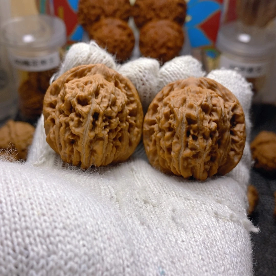 核桃熊儿寨一代楼40尺46克