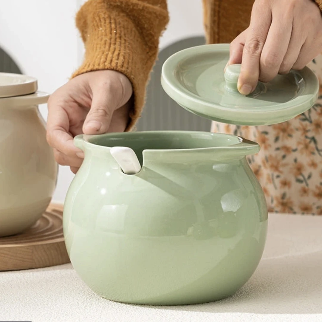 奶油大号陶瓷家用猪油罐耐高温油带盖大容量辣椒罐子厨房储油罐