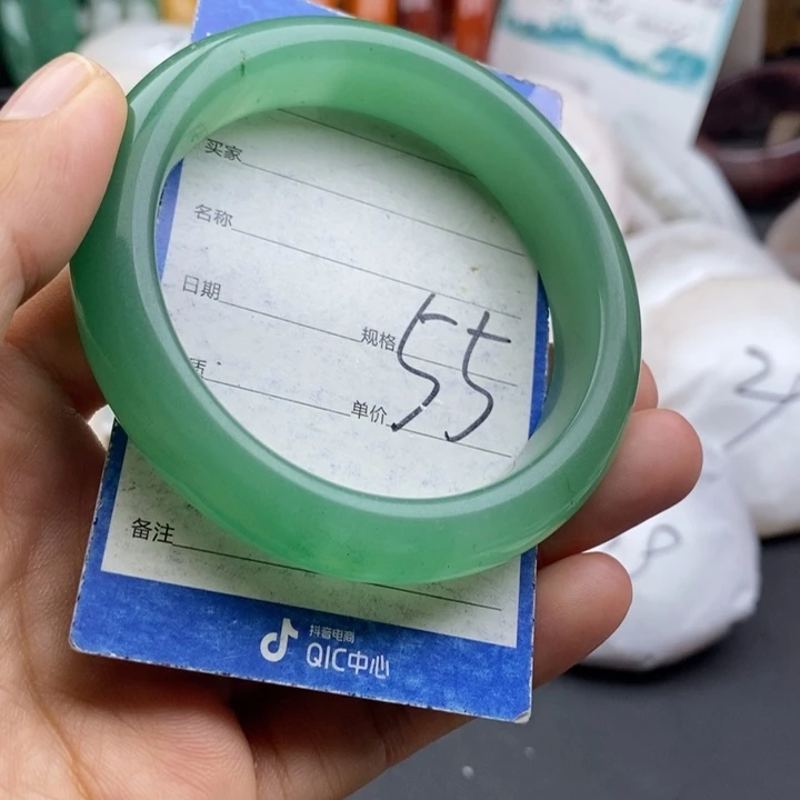 石英质玉未镶嵌手镯
