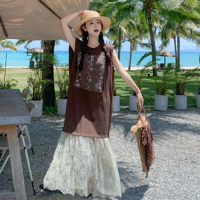 设计感小众拼接蕾丝无袖连衣裙2025夏季新款洋气显瘦休闲圆领长裙