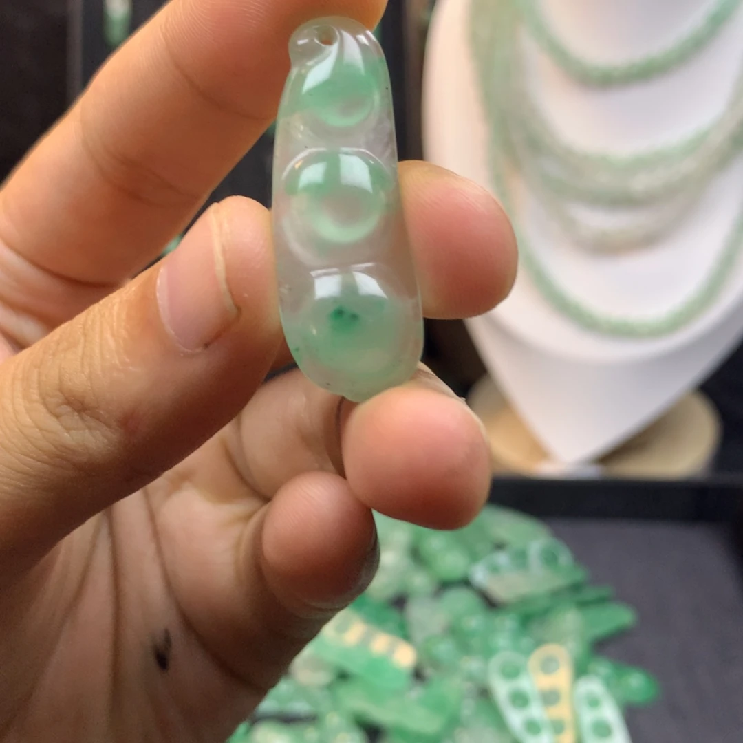 石英质玉合金福豆