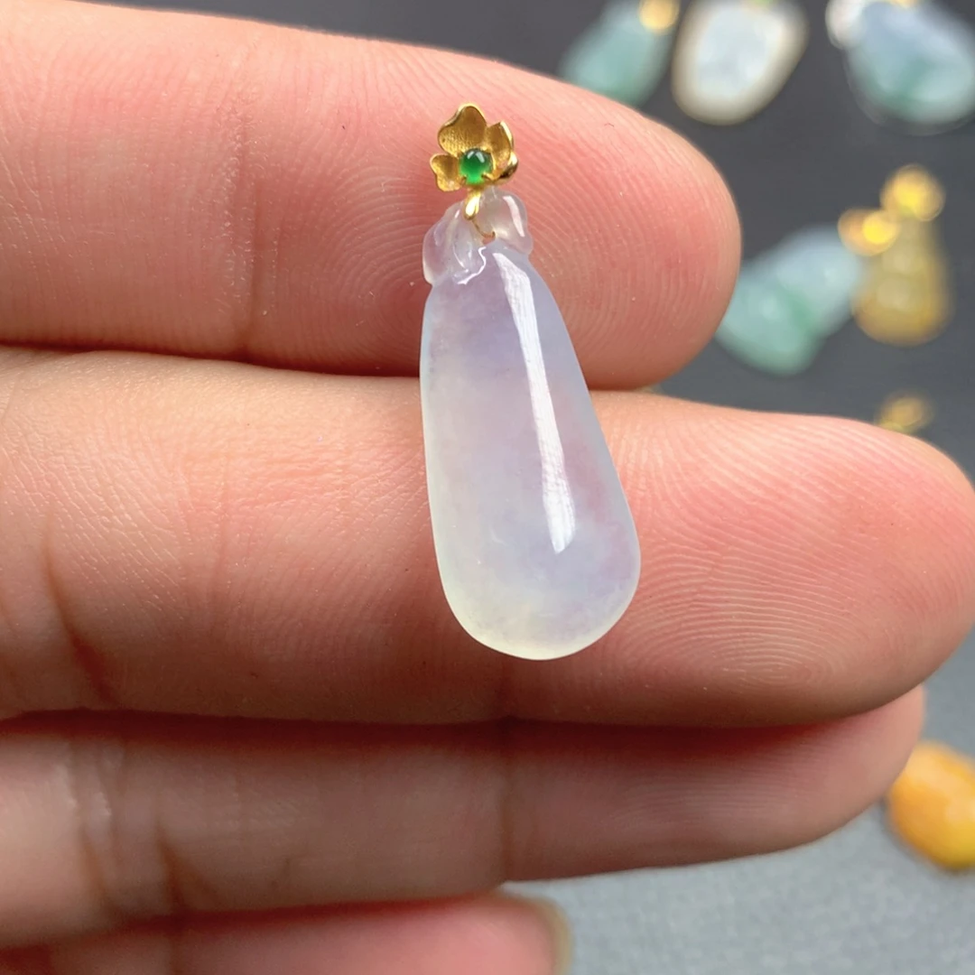 【闪购商品】颈饰18K金镶嵌翡翠翡翠