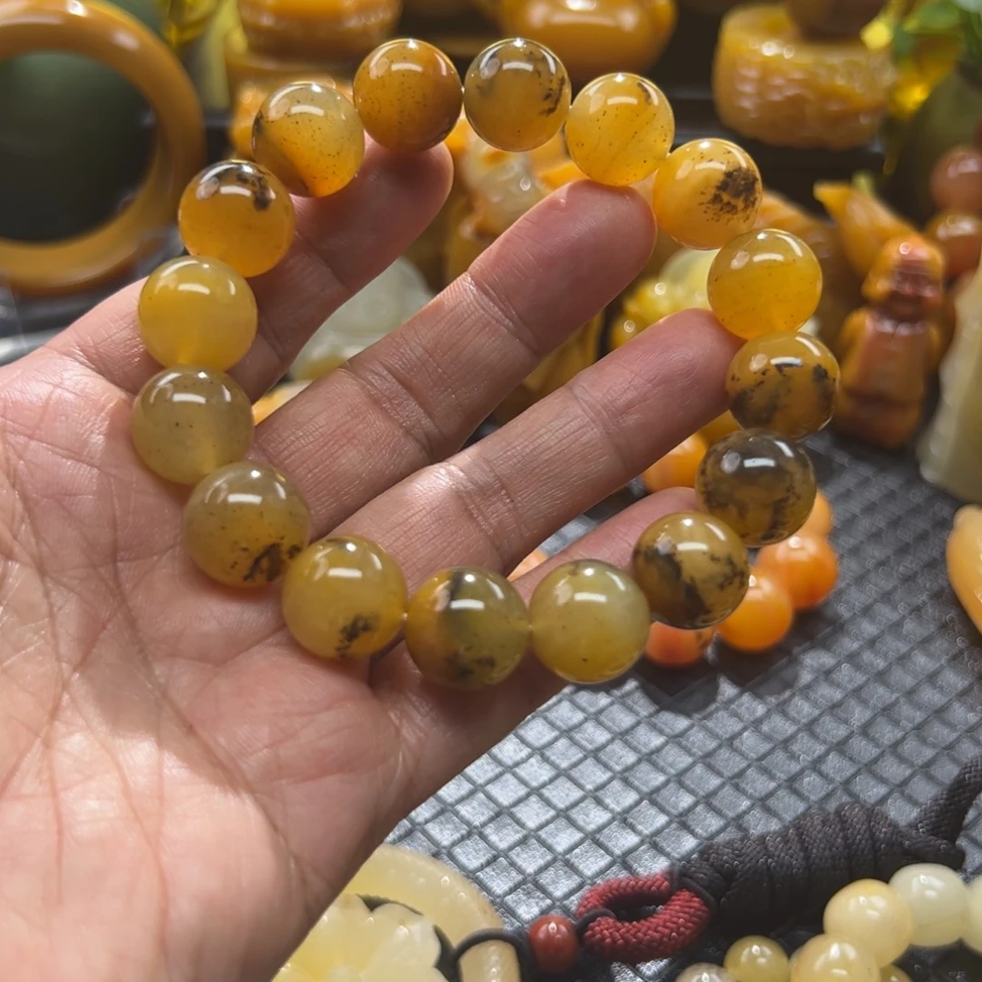 石英质玉未镶嵌颈饰