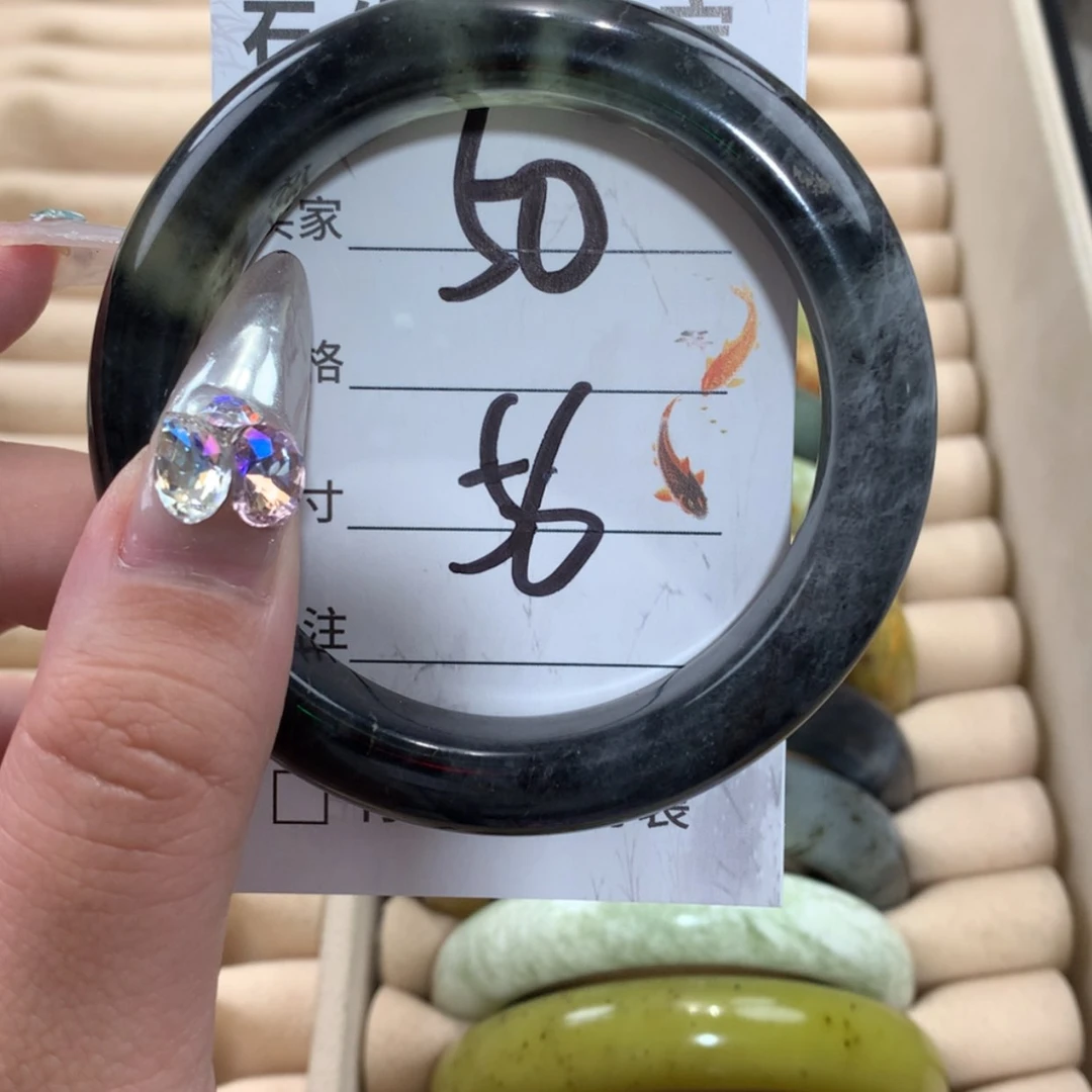 【闪购商品】未镶嵌蛇纹石玉手镯