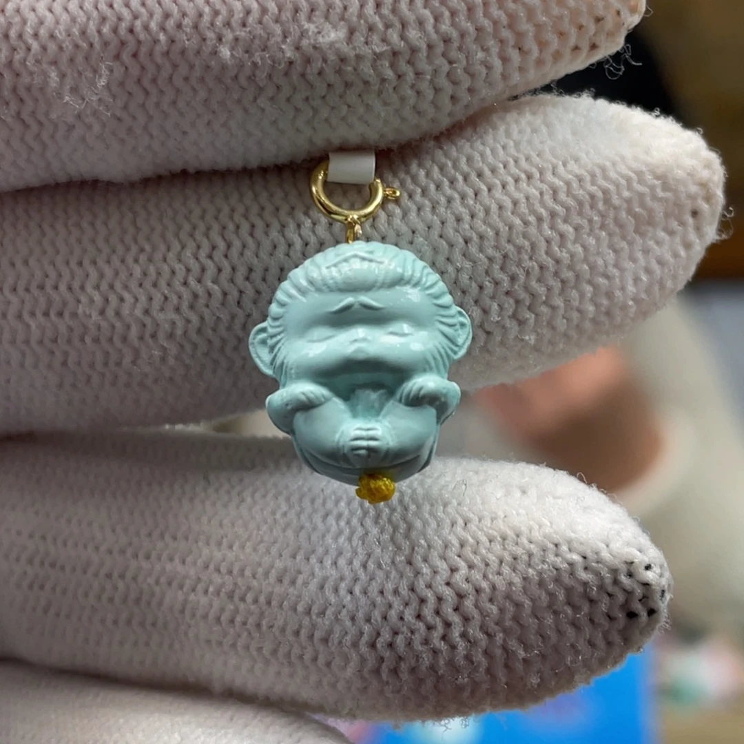 绿松石未镶嵌挂件