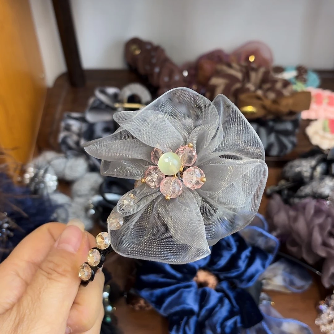 布艺铁合金扭扭夹