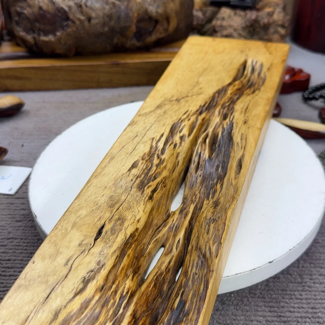 大果紫檀（缅甸花梨）日**和