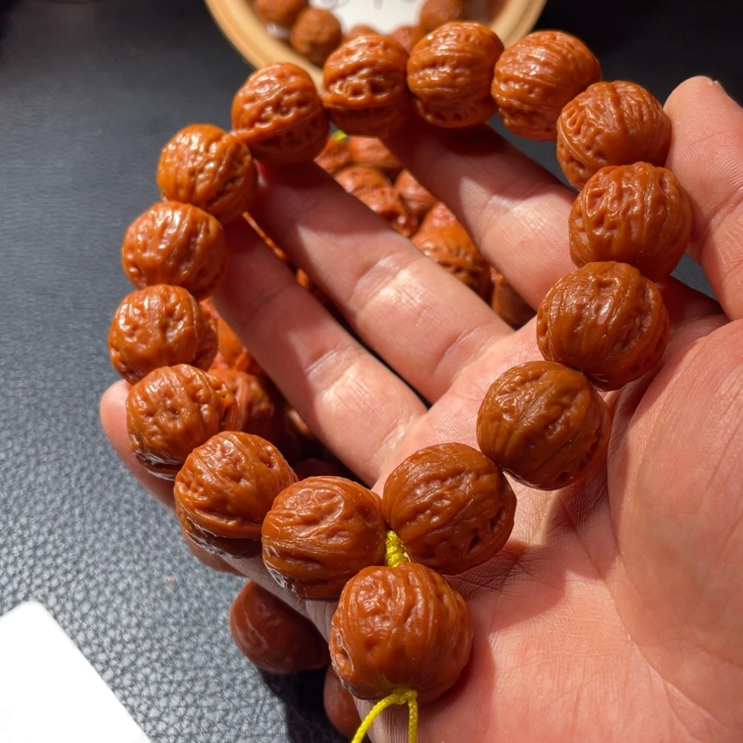 文玩核桃手串礼物