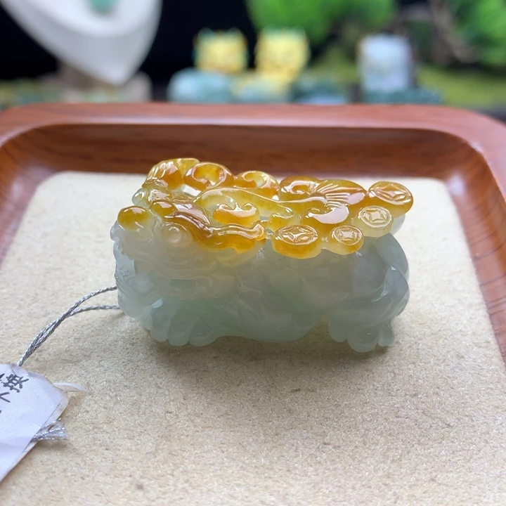 翡翠未镶嵌颈饰貔貅3