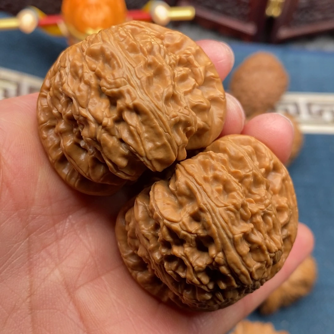 文玩核桃把件42闷白