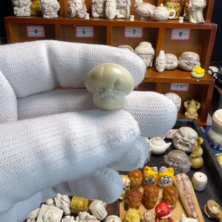 非金属皮质配饰鹿角雕刻蘑菇怪