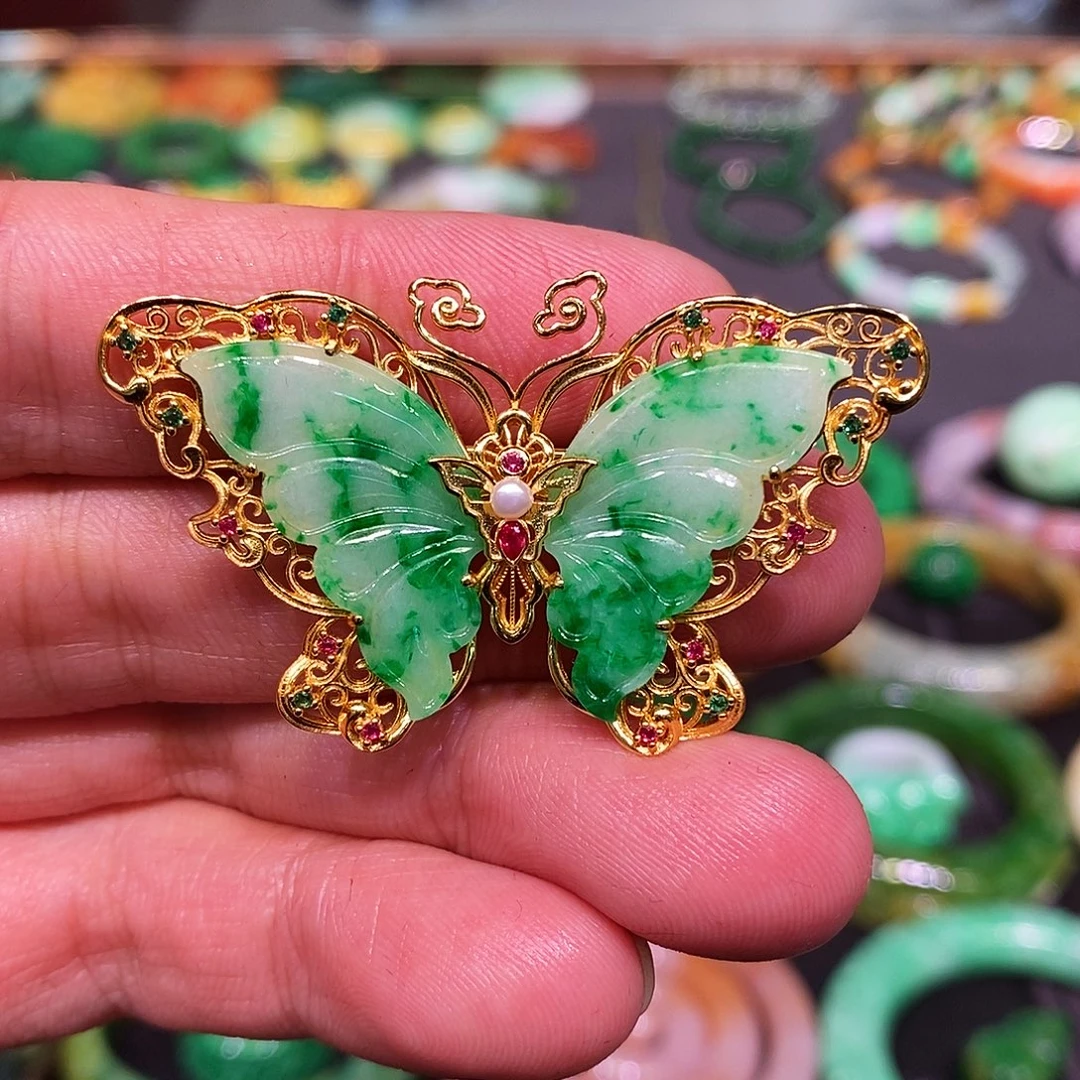 翡翠未镶嵌胸饰翡翠