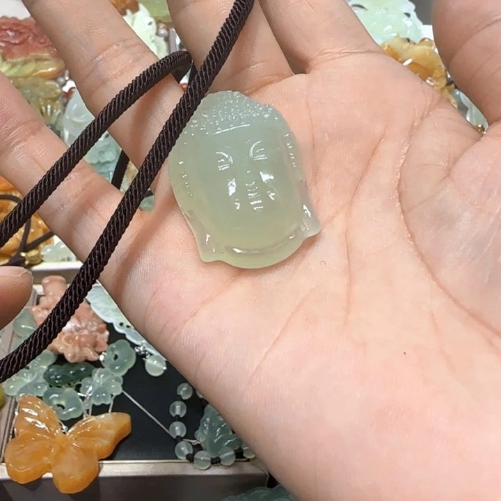 蛇纹石玉未镶嵌吊坠马*