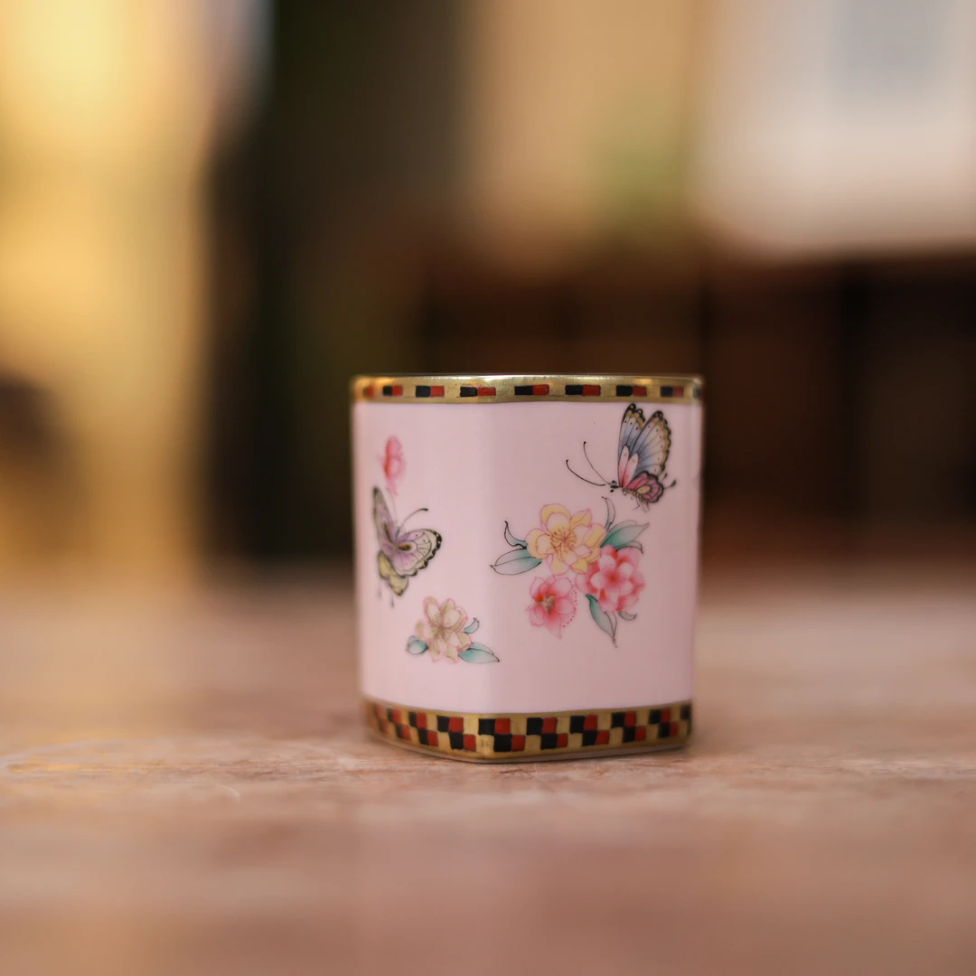 【非遗好物】华隐堂-桃花蝴蝶夕岚粉四方杯（华隐S1246）