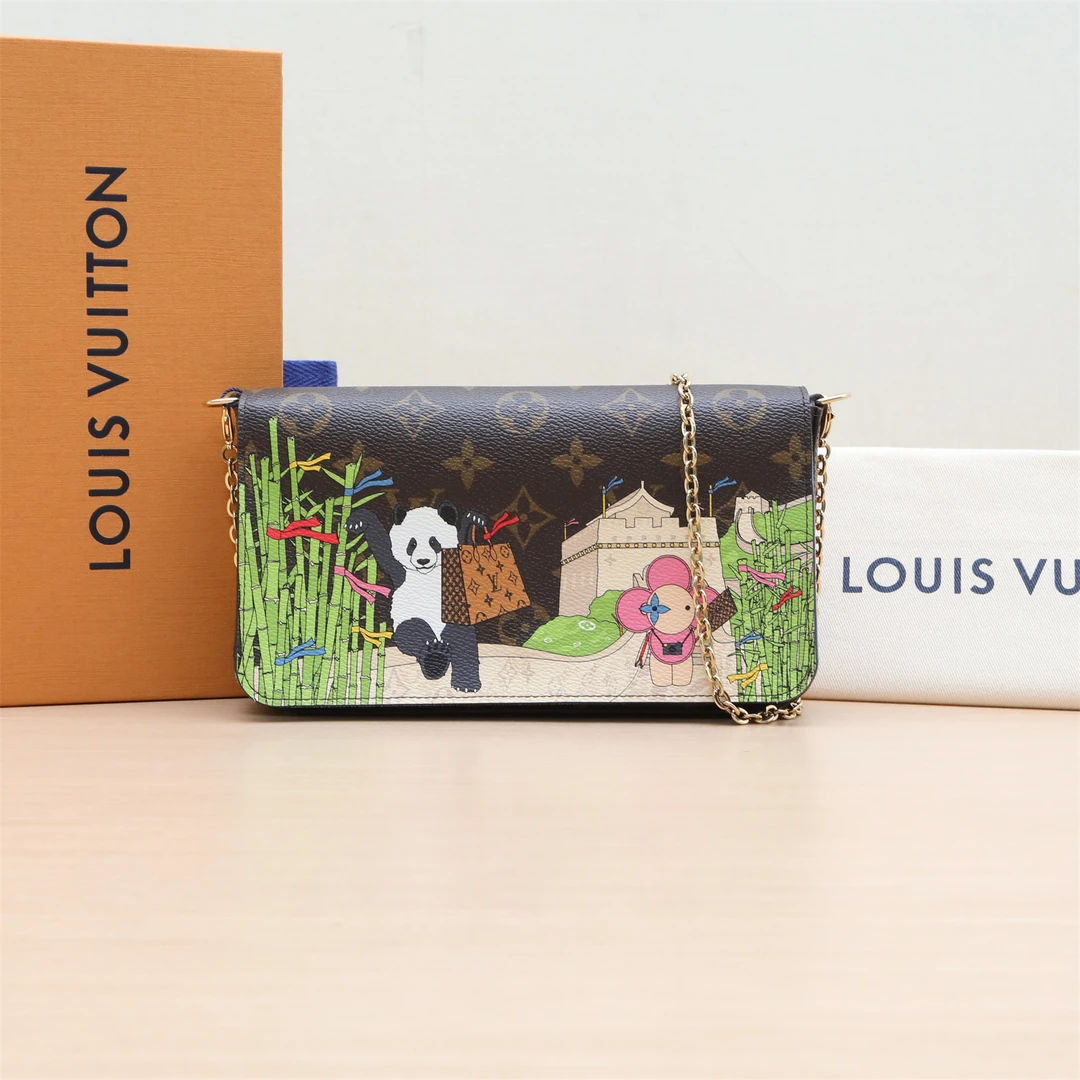 99新 LouisVuitton/路易威登 三合一斜挎包 芯片 P244487319