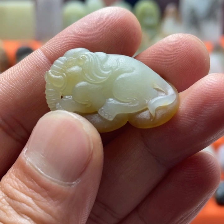 和田玉（糖玉）未镶嵌挂件