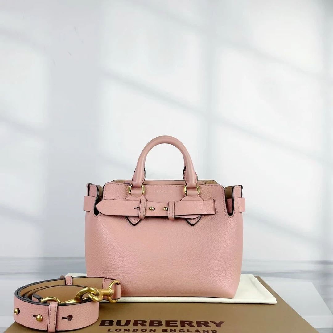 95新 BURBERRY/博柏利 巴宝莉粉色斜挎包/非真假不退补不换