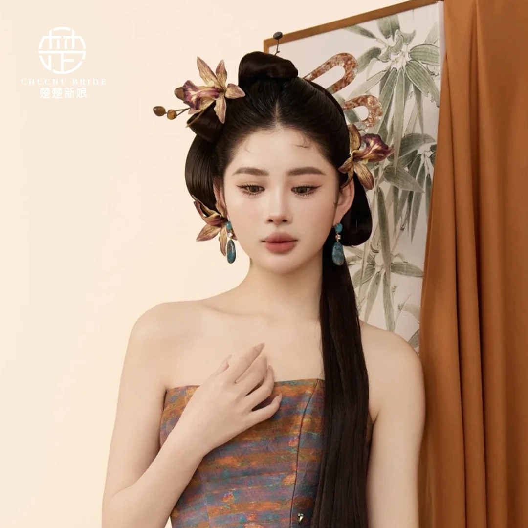 新中式新娘发夹头饰仿真花朵发簪国风高级感旗袍晨袍造型结婚配饰