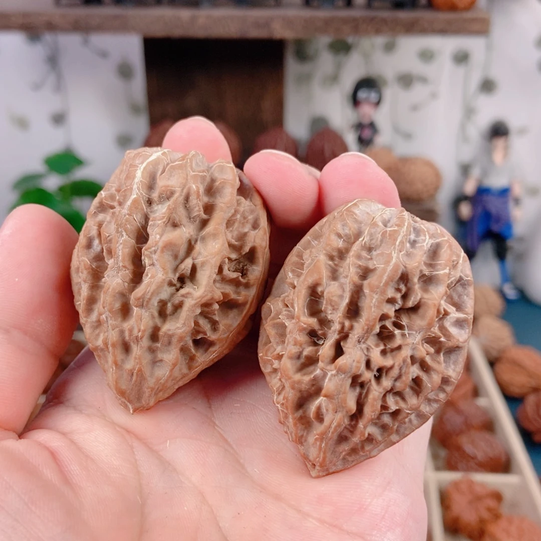 文玩核桃吊坠2¥¥珊瑚塔