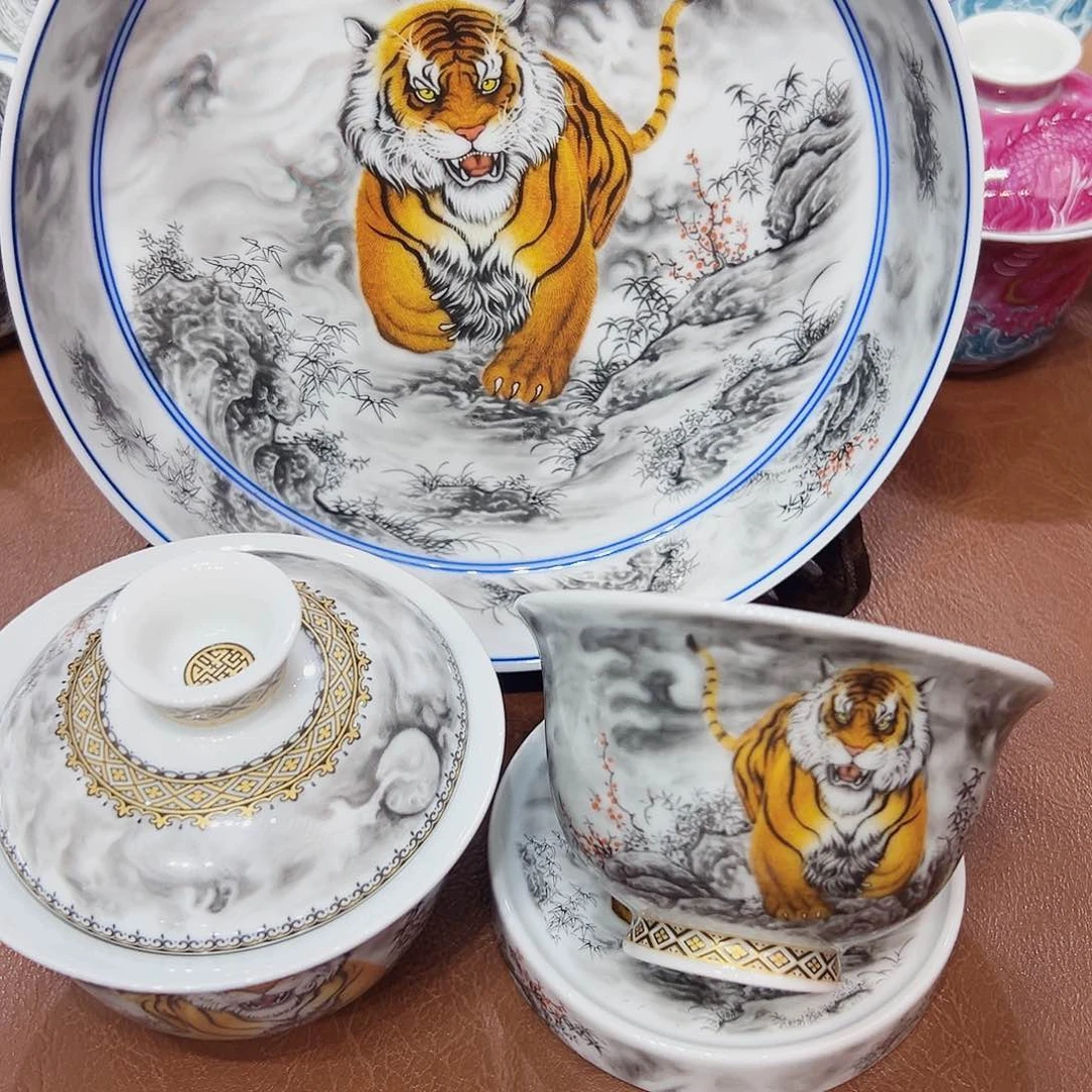 摆件景德镇陶瓷艺术展演厅及艺术