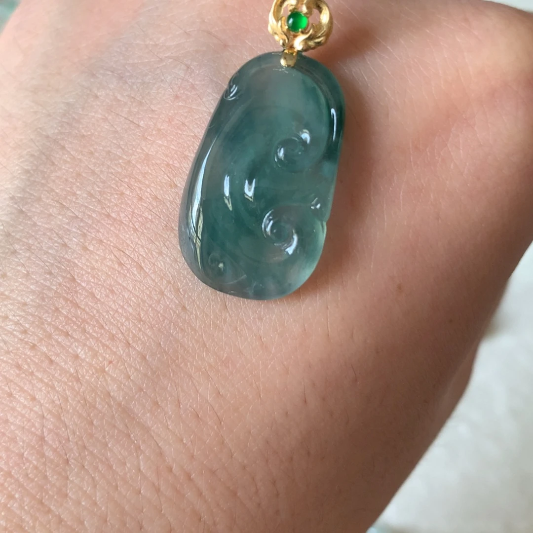 翡翠18K金镶嵌颈饰16