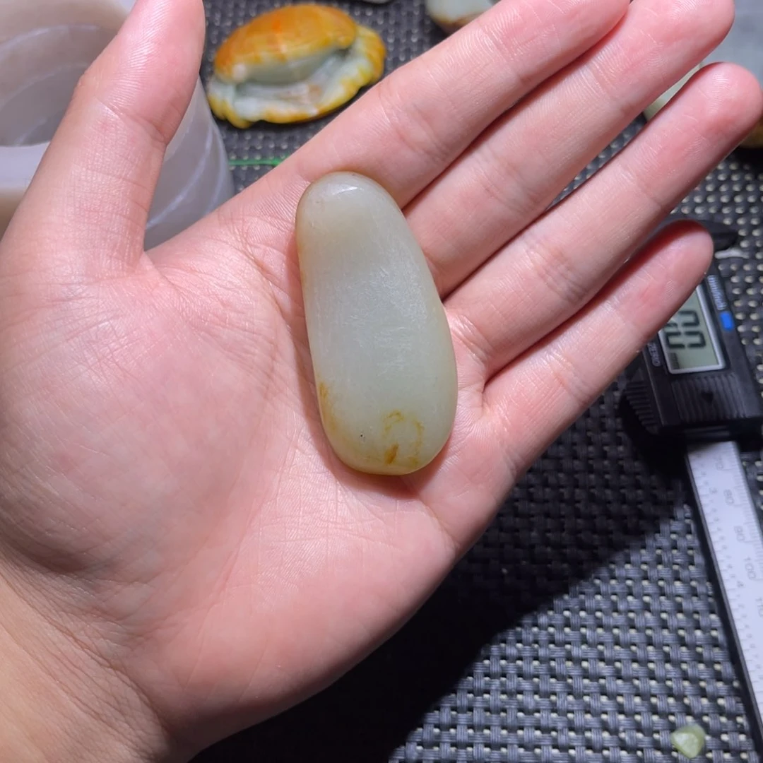 未镶嵌和田玉车挂
