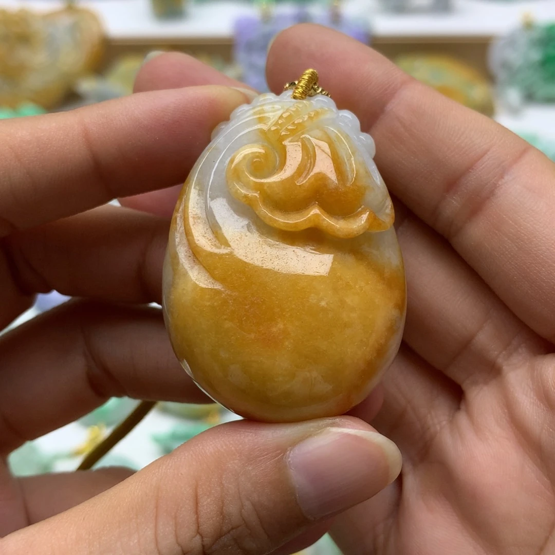 翡翠未镶嵌颈饰翡翠