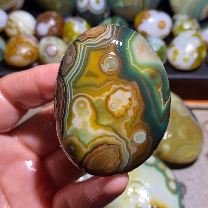 未镶嵌玛瑙/玉髓珠宝半成品42