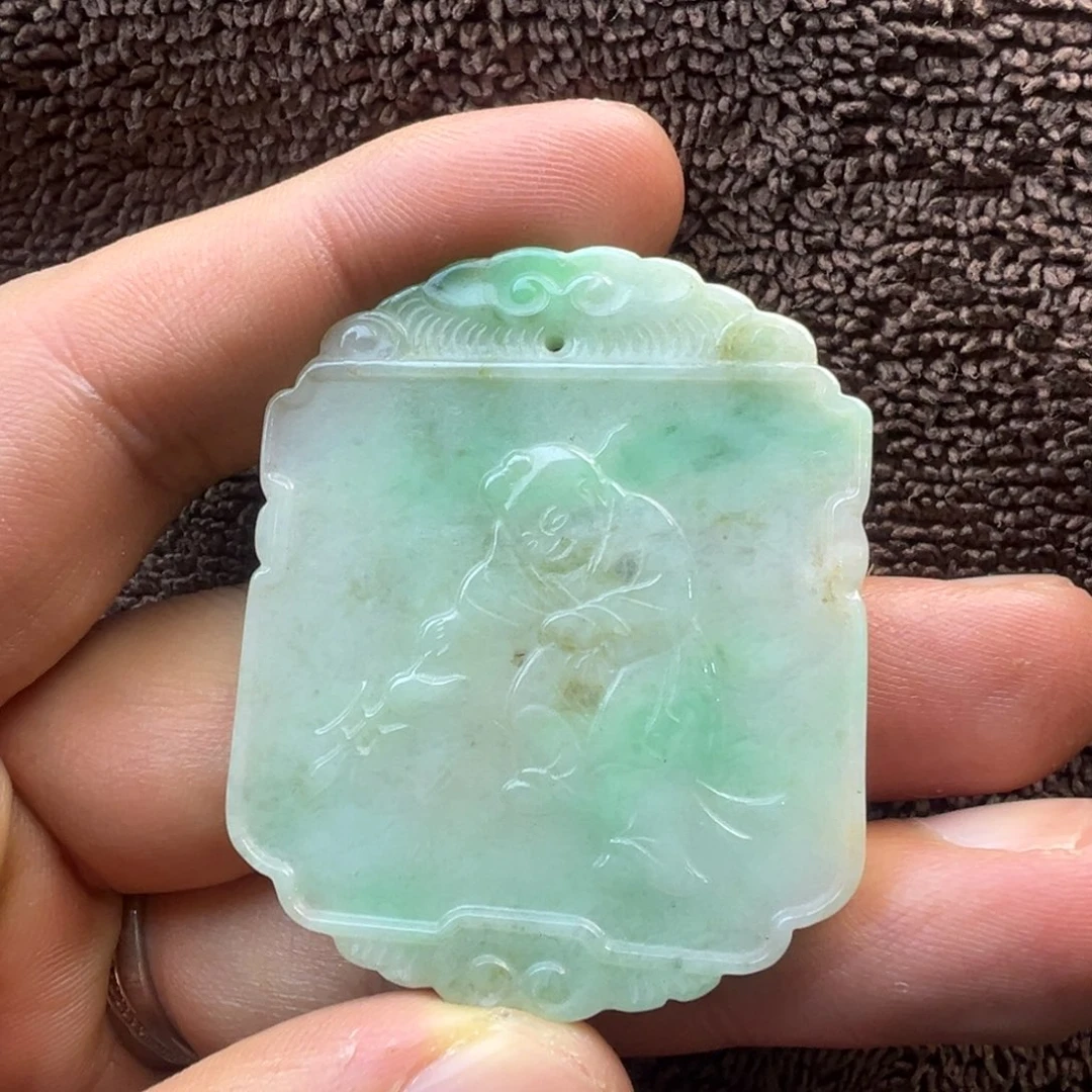 翡翠未镶嵌颈饰66666