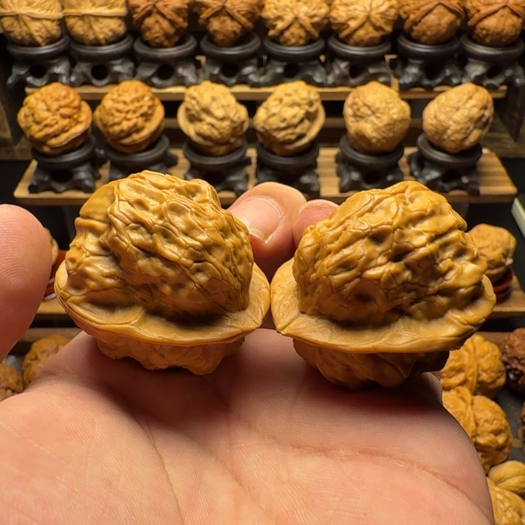 文玩核桃把件39尺 边肚同尺荷叶金蟾