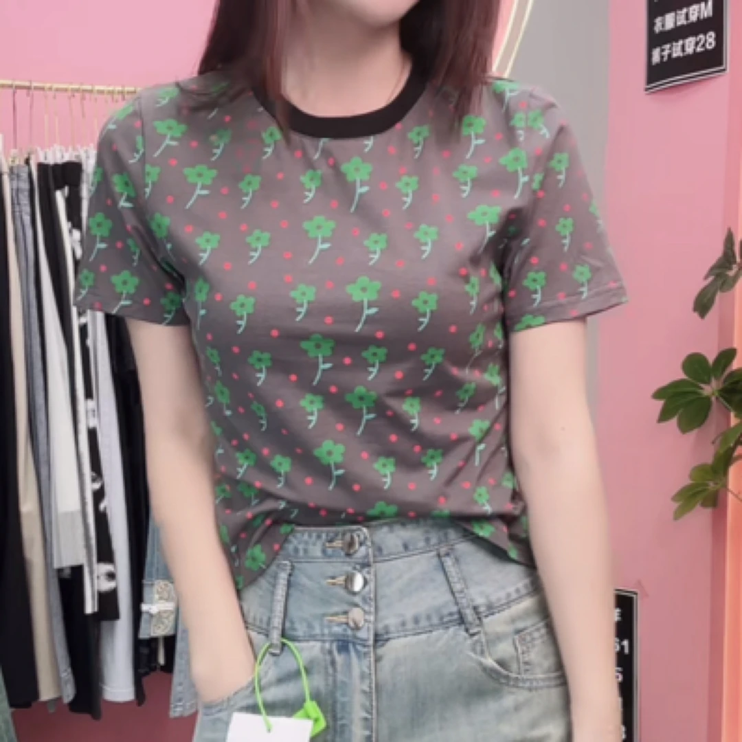 8841#【衣长52】短袖植物花卉休闲风INS风常规T恤绿色时尚上衣