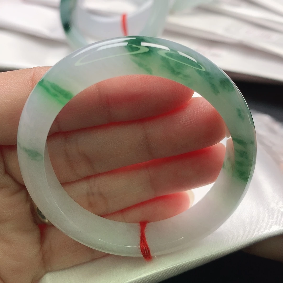 翡翠未镶嵌手镯贵妃52.53