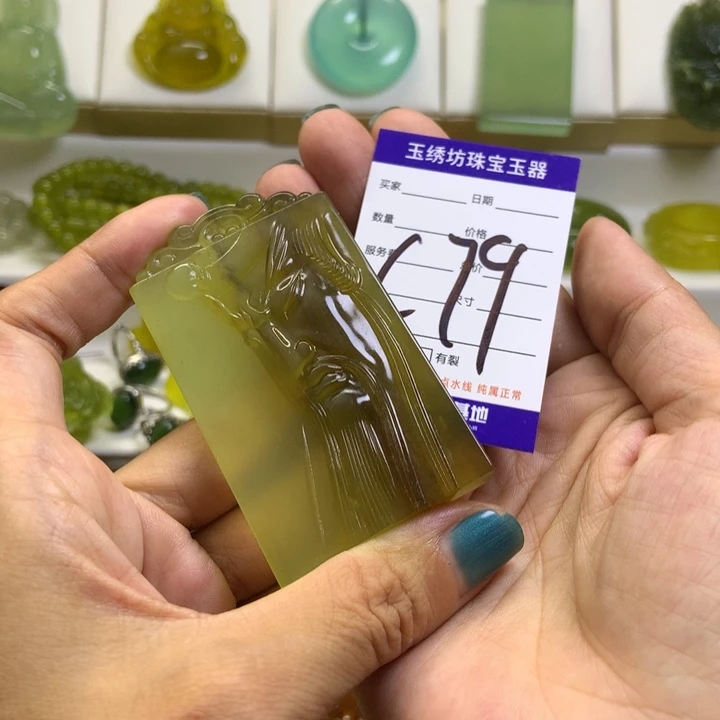 【闪购商品】未镶嵌蛇纹石玉颈饰墨*薇
